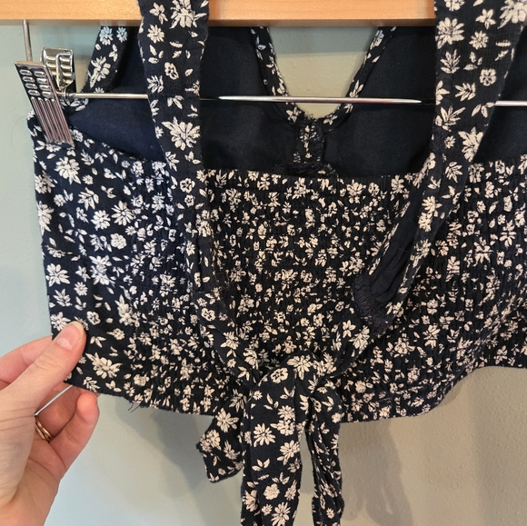 American Eagle Floral Halter Neck Navy and White - Picture 3 of 4